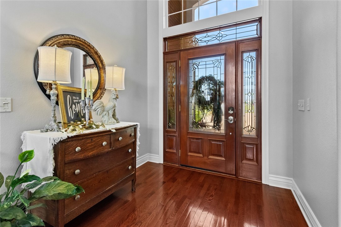 Country close to town - your home - Residential