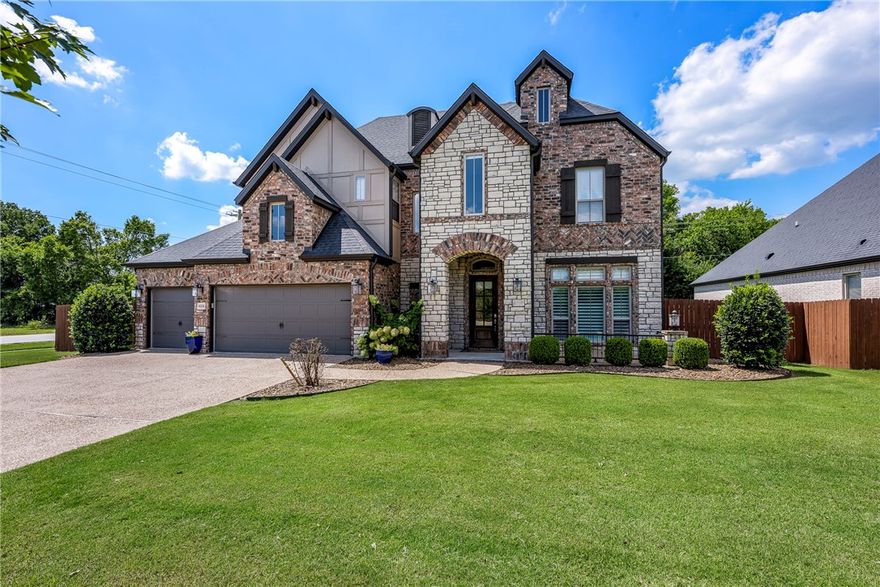 Welcome to 6008 SW Broadway Street in Bentonville!  
If you're looking for modern finishes in a well-kept one owner home within walking distance to schools, a short drive to shopping and entertainment options, with plenty of space and lots of extras, then look no further!  Did we mention the swimming pool, fantastic outdoor entertainment area, and front to back professional landscaping?!! If bike trails are important to you, you're steps away from that, too!  Built in 2018, this 5 bed, 3.5 bath home on a large corner lot with ample privacy has something for everyone!  Hurry and schedule your showing today!  This one will not last long!