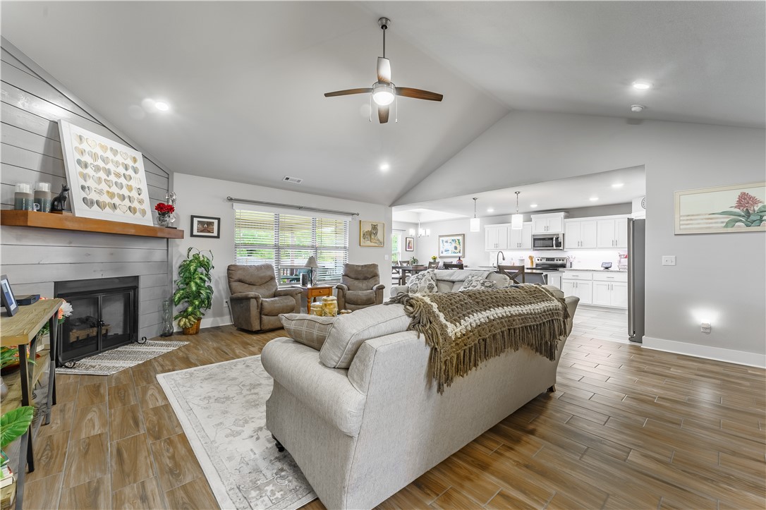 Lockhart Sub Bvv - Residential