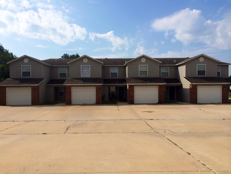 Photo 1 of 8 — 520 Birmingham SW, Gravette, AR 72736
