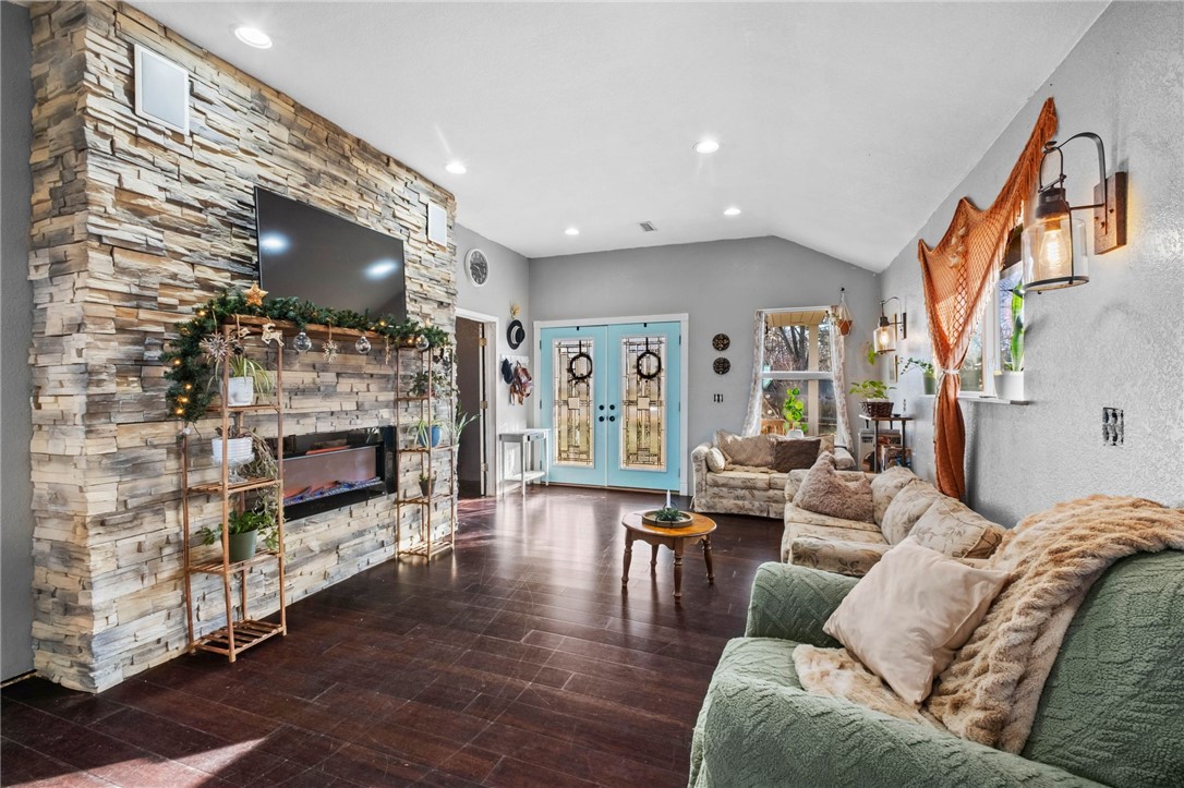 Lincoln Outlots - Residential