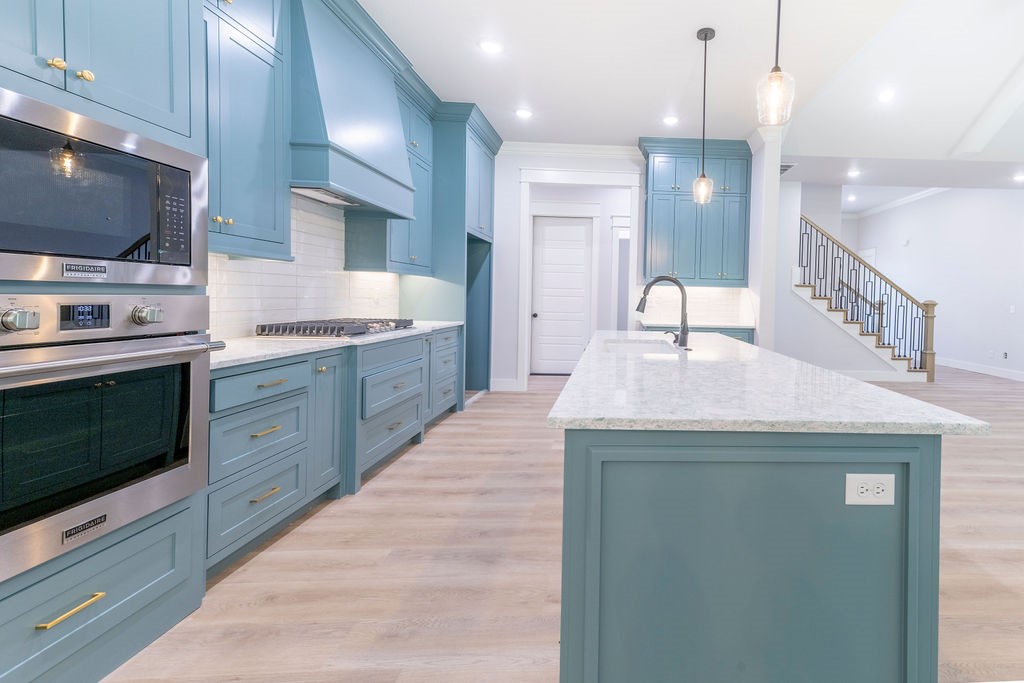 Camelot Sub Elm Spgs - Residential