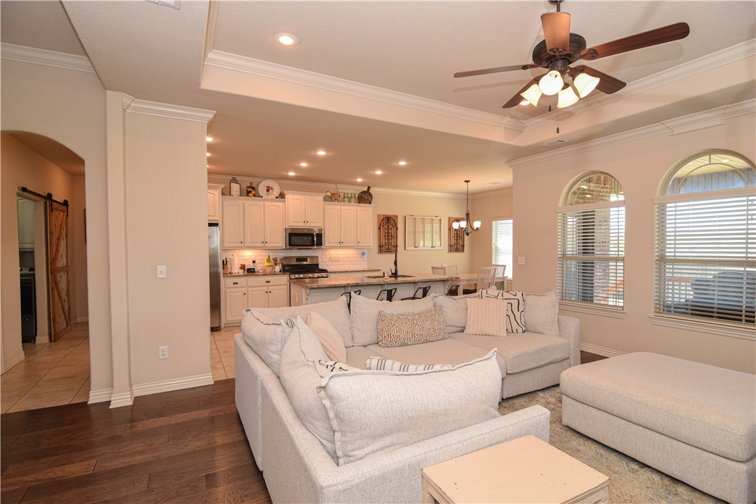 Hickory Hills Sub Cave Spgs - Residential