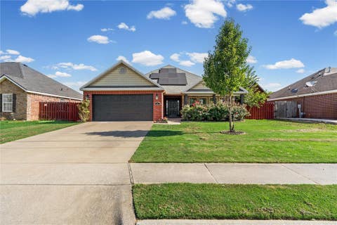 Photo of 207 E Post Road, Rogers, AR 72758 (MLS # 1355071)