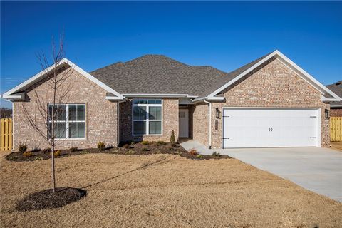 Photo of 1936 Seay Circle, Pea Ridge, AR 72751 (MLS # 1336613)