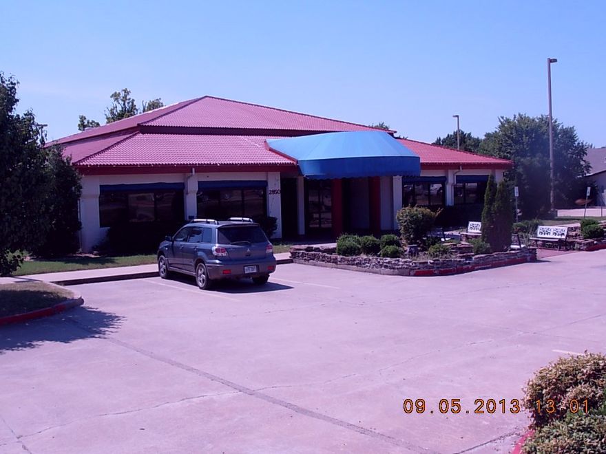 This used to be the old chili's building and has operated as several different restaurants since
Large front open eating area for customers, could be buffet
Booth and table seating
Very large kitchen with all equipment
Must see to appreciate