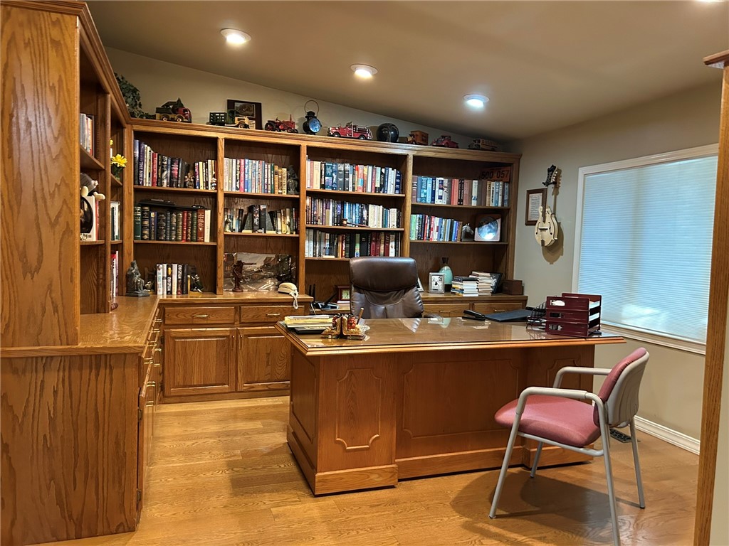 River Oaks - Residential