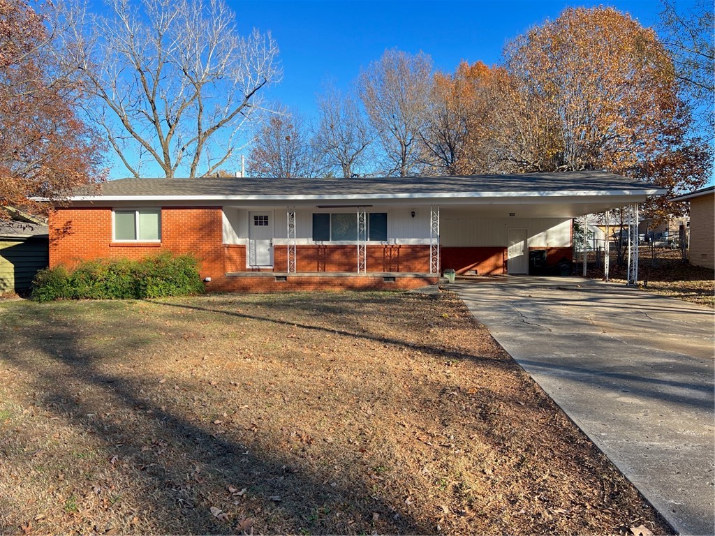 Great ranch style home located in central Fayetteville. Home features 3 bedrooms, 2 bathrooms with original retro style, 2 car carport, huge living room, large eat in kitchen, big backyard complete with patio for entertaining/grilling, a storage shed, and all appliances.