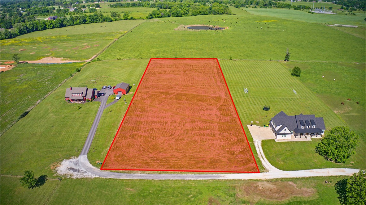 Farmington Outlots - Land