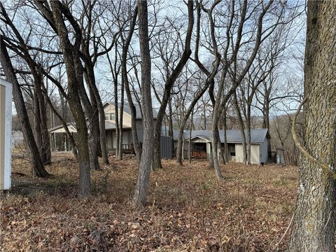 Photo of 101 Saturn Avenue, Holiday Island, AR 72631 (MLS # 1328518)