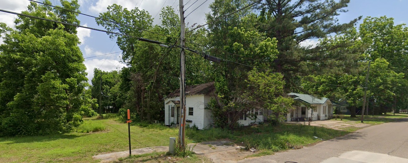 This property is being sold as-is, where-is via Auction.com.