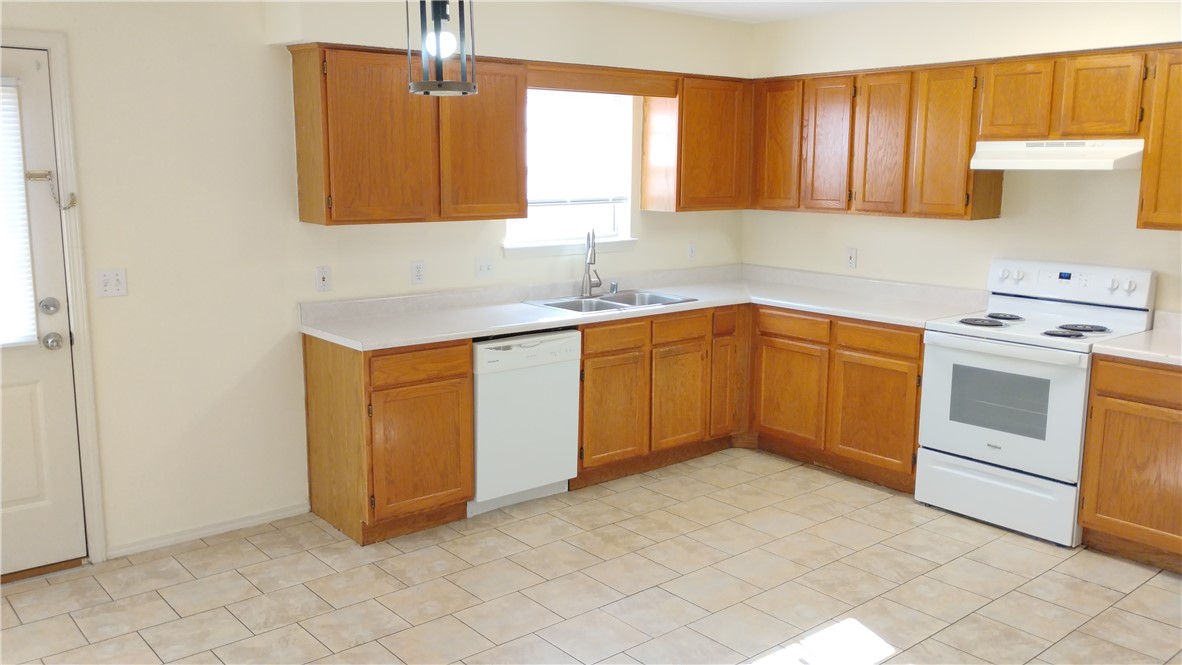 Holly Gardens Bentonville - Residential Lease