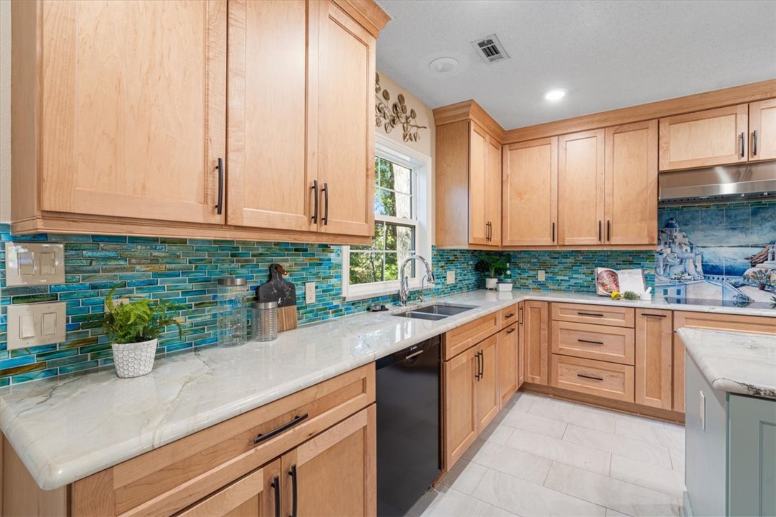 Dogwood Hills Sub Bvv - Residential