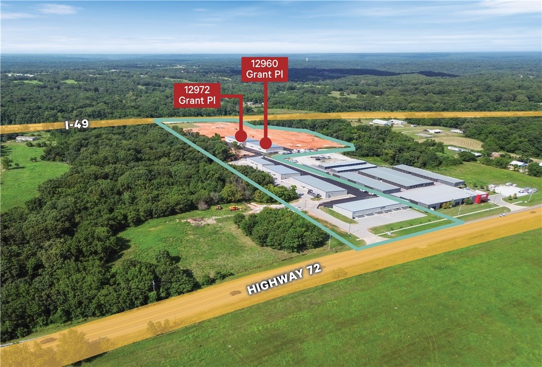 Aerial view of property and surrounding area featu