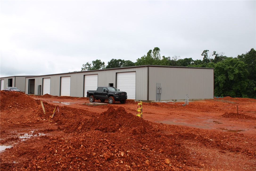 Tract Split - Commercial Lease