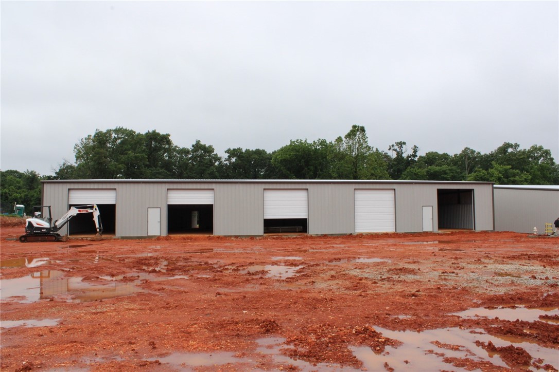 Tract Split - Commercial Lease