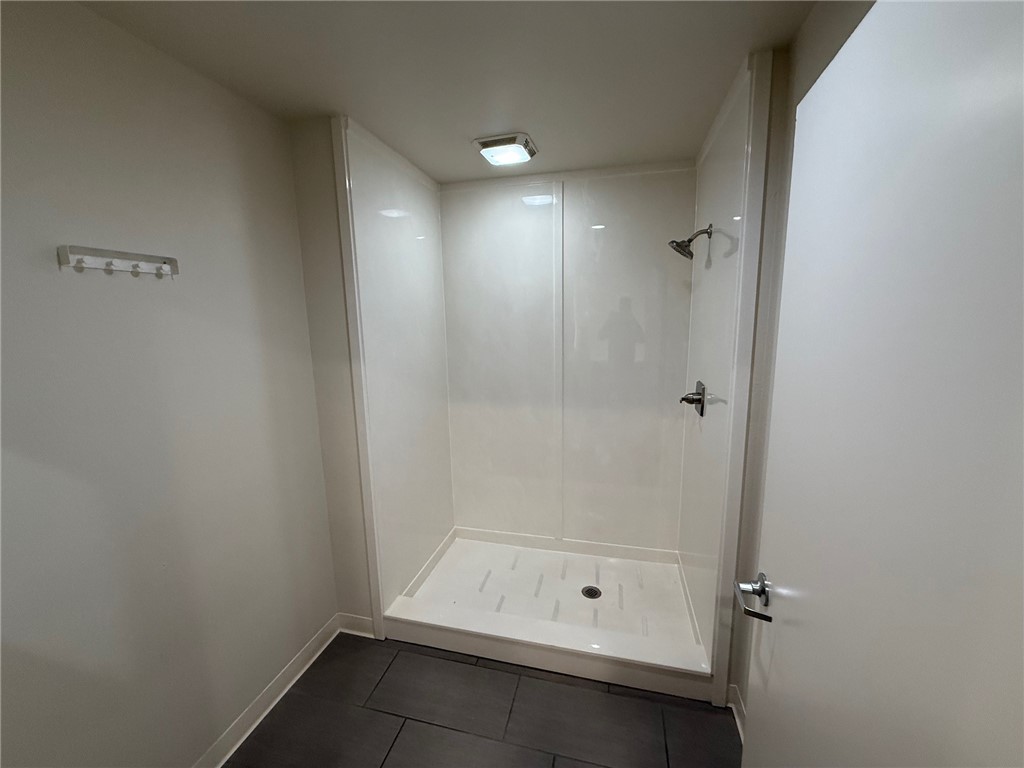 Fayetteville Outlots - Commercial Lease