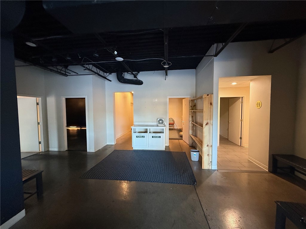 Fayetteville Outlots - Commercial Lease