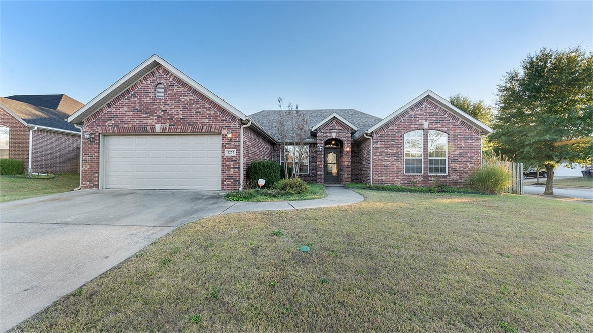 Crofton Manor Sub - Residential Lease