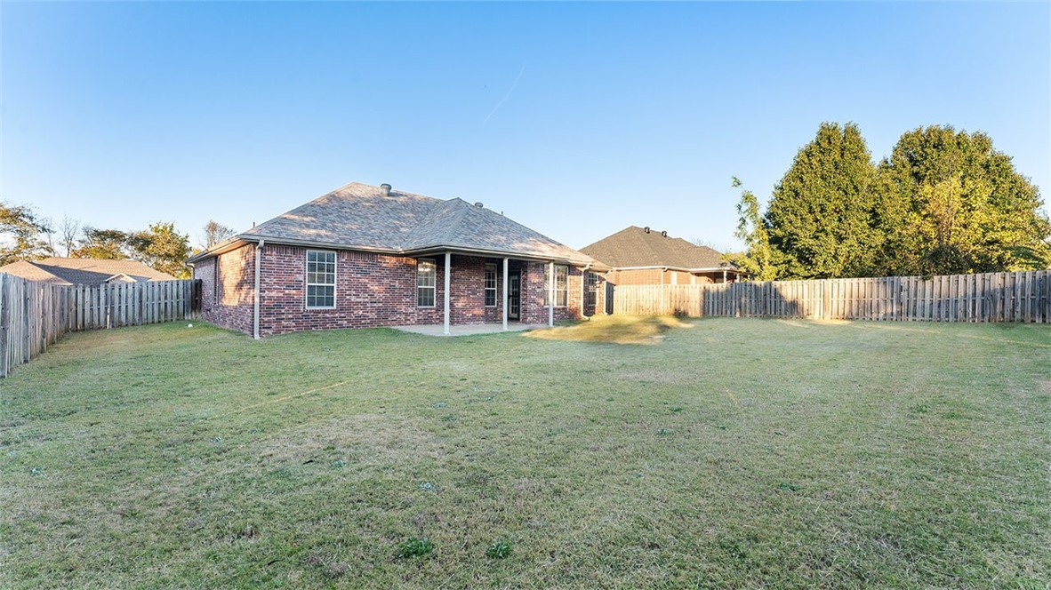 Crofton Manor Sub - Residential Lease