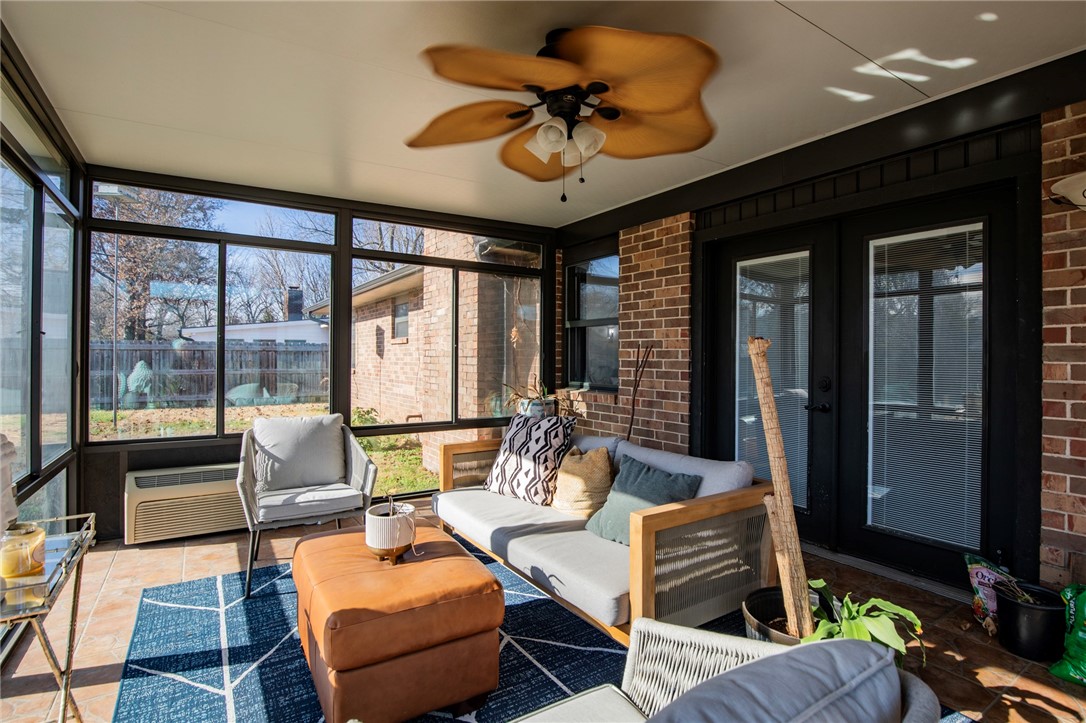 High Chaparral III - Residential