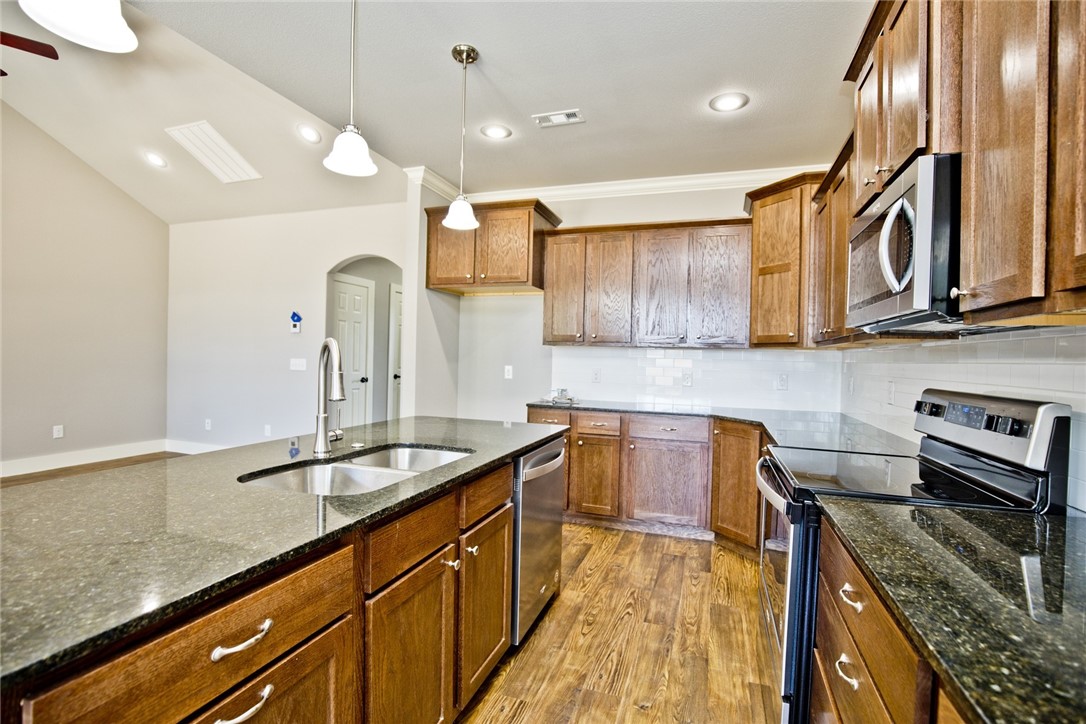 Willow Run - Residential Lease