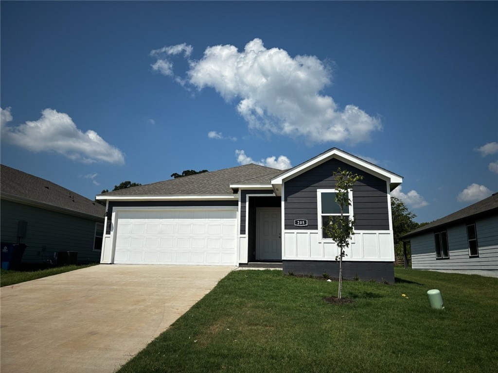 Classy Caden Plan in Applewood Estates, a new community in Highfill, AR with stunning views of rolling hills, convenient access to Northwest Arkansas Regional Airport, and nearby shopping and dining options in Rogers and Lowell. Find your new home in Northwest Arkansas. These brand-new homes will have a beautiful kitchen with 36-inch upper cabinets. Granite kitchen countertops & stainless-steel appliances! LVP flooring and carpet. LED lighting throughout! Garage door opener! Landscape package. 4 sides HardieĀ® siding. Address plaque. Tax and Parcel TBD.