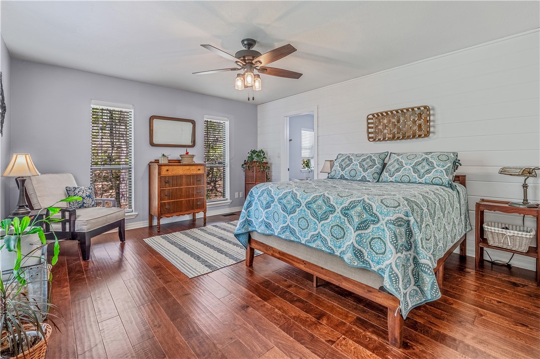 BELMONT ACRES - LAKE - Residential
