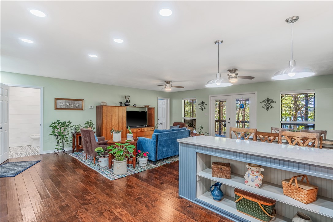 BELMONT ACRES - LAKE - Residential