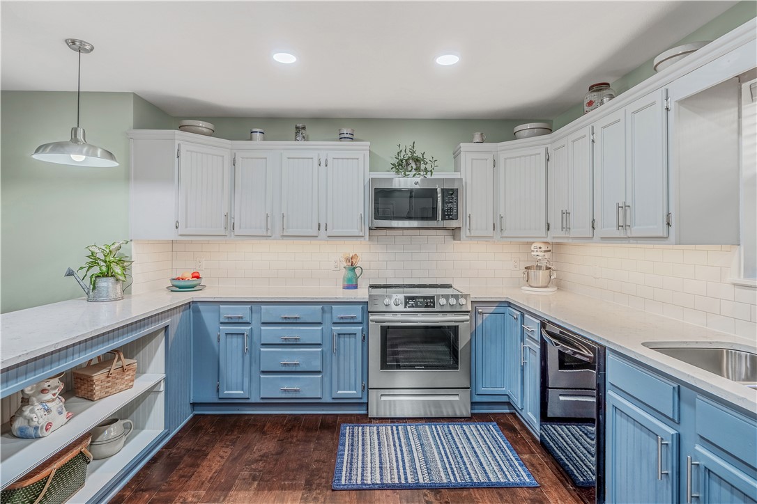 BELMONT ACRES - LAKE - Residential