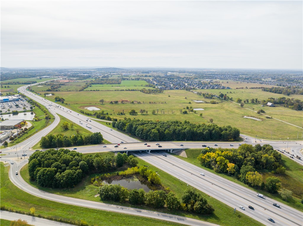 MILLS FARM COMMERCIAL-ROGERS - Land