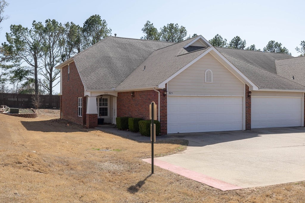 Homes At Oakmont Horizontal Prop Rogers - Residential