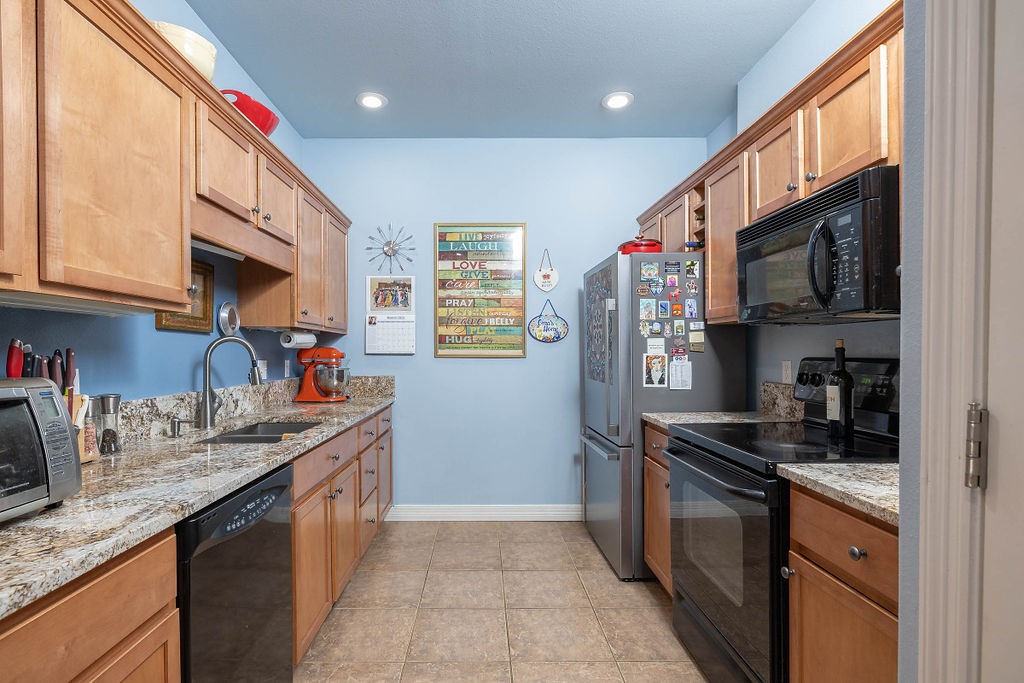 Homes At Oakmont Horizontal Prop Rogers - Residential