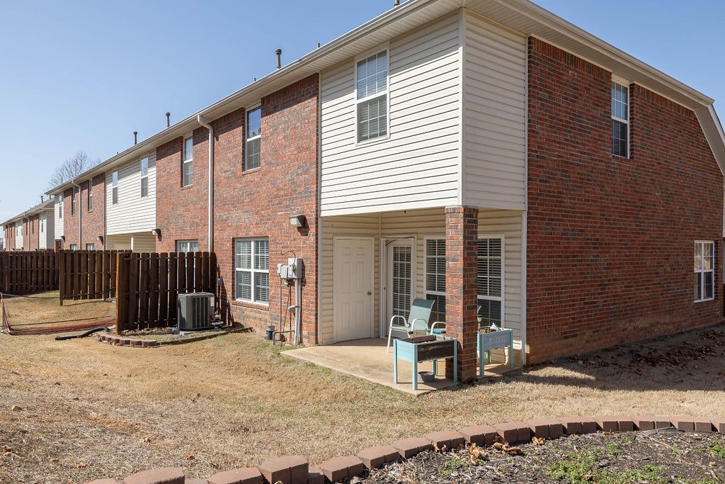 Homes At Oakmont Horizontal Prop Rogers - Residential