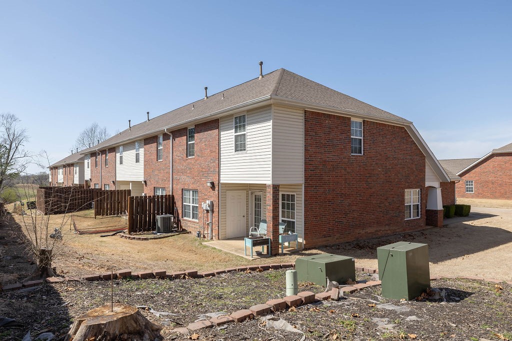 Homes At Oakmont Horizontal Prop Rogers - Residential