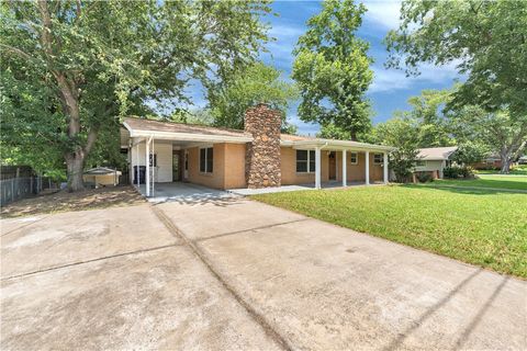 Photo of 302 E Center Street, Prairie Grove, AR 72753 (MLS # 1355037)