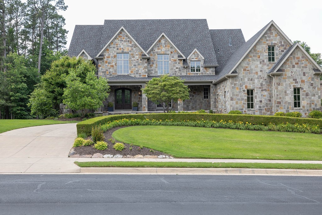 Custom built home remodeled in 2020 to be featured in Southern Home Magazine, located on the 12th green. 5BD, 4 full, 3 half baths, media room and so much more!