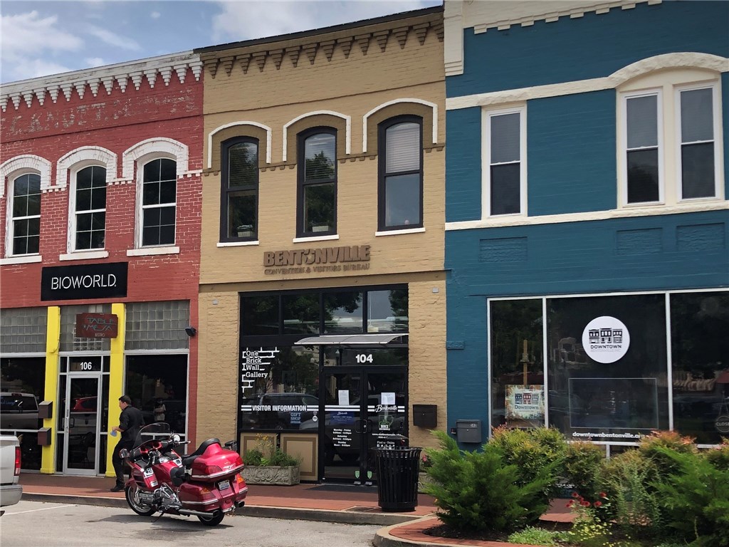 Building for sale in downtown Bentonville on the square, home of the first Walmart store formerly
called the 5 & 10. The location is within walking distance of several attractions such as Crystal
Bridges Museum, the Walmart Museum and several boutique upscale restaurants including The
Preachers Son, The Hive and Table Mesa. Connect to the Razorback Greenway trail system to
find the 8th Street Market, The Momentary Museum and future Walmart Home Office campus.