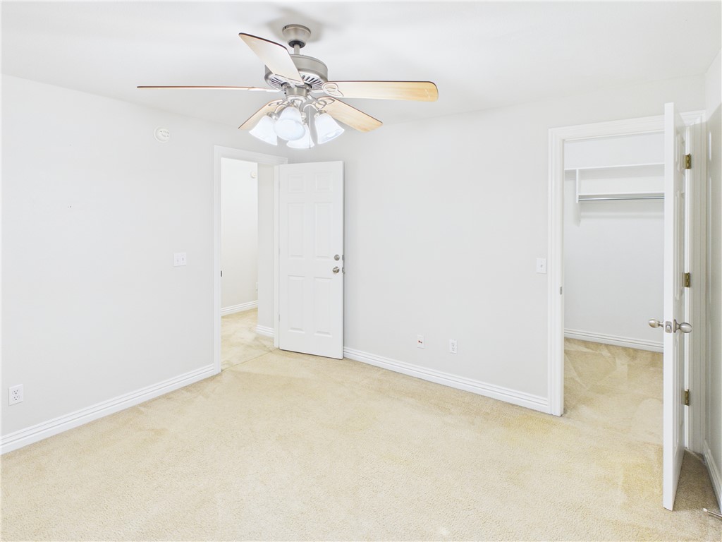 Oak Park Condos Hpr - Residential