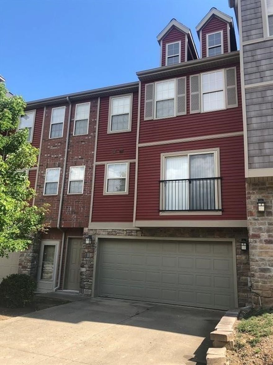 Don’t miss out on this Fayetteville condo! 2 bed, 2.5 bath, 2 car garage, all appliances included, pantry, and walk-in closets. Conveniently located less than 10 minutes from the U of A campus with easy access to I49 and 15 minutes from downtown Fayetteville! We process applications as we receive and once an application is approved, we reach out for deposit. Deposit secures the unit not the application. Please be aware of scams. Our application process is to be paid online through a secure portal, and we do not accept cash, CashApp, Venmo, and/or PayPal.
