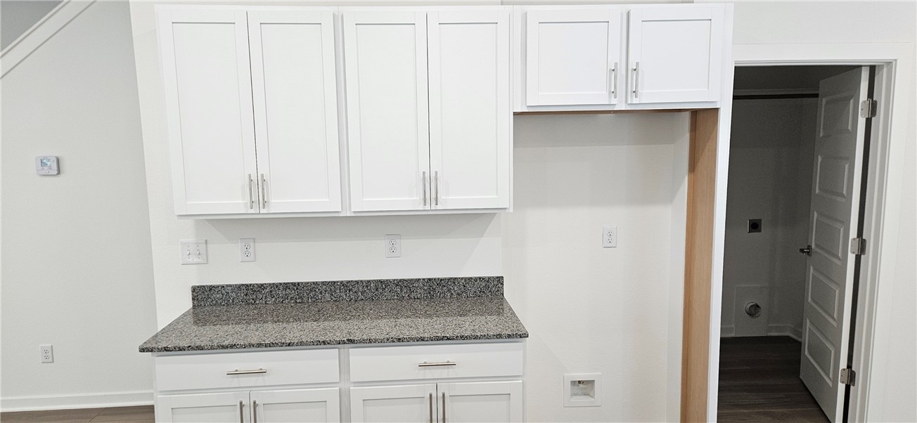 Fayetteville Outlots - Residential Lease