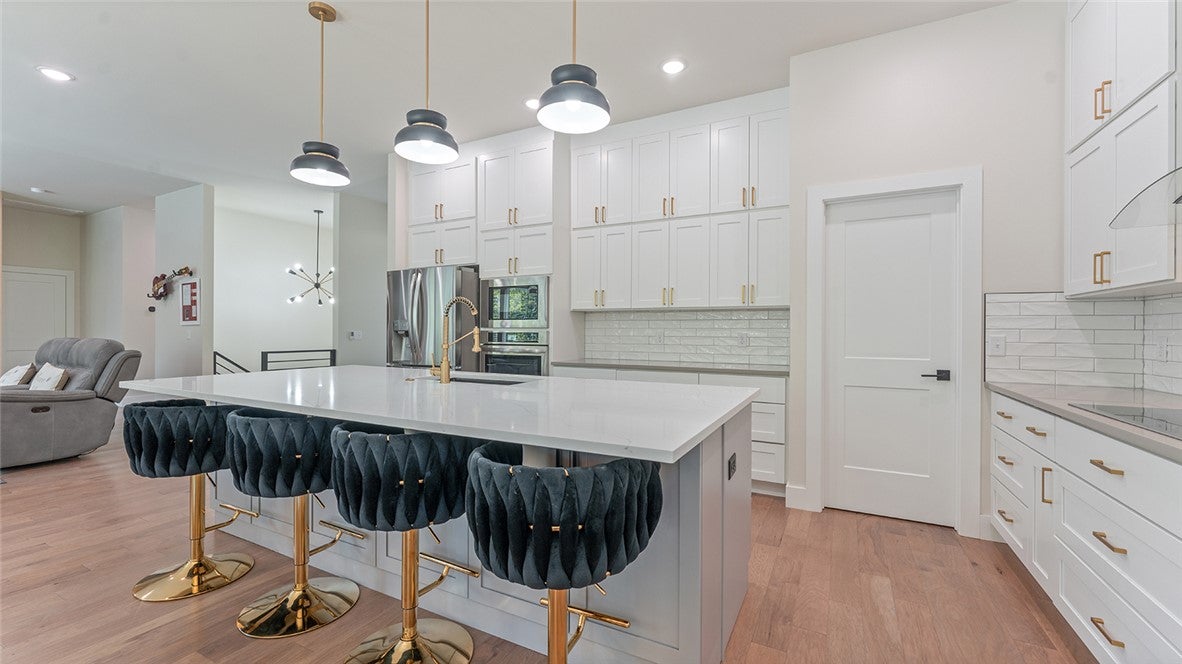 2 Helmsley Circle