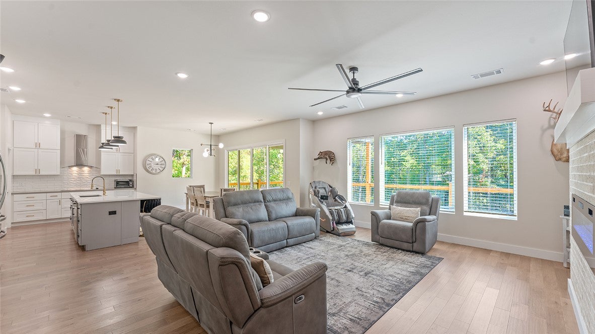 2 Helmsley Circle