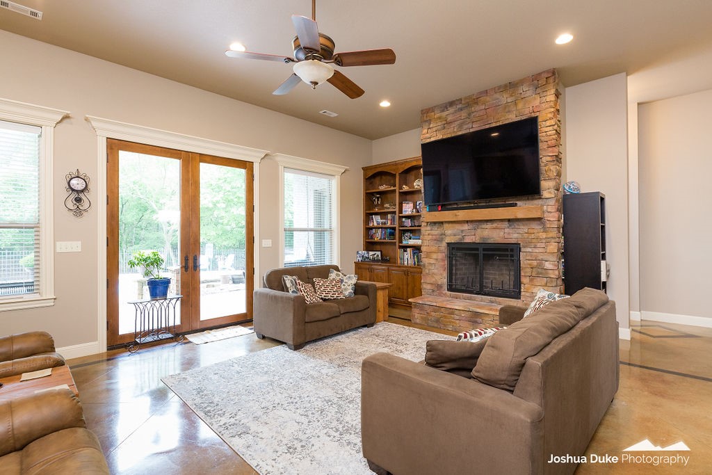 Tontitown Outlots - Residential