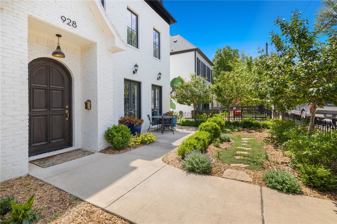 W A Burks Add Bentonville - Residential