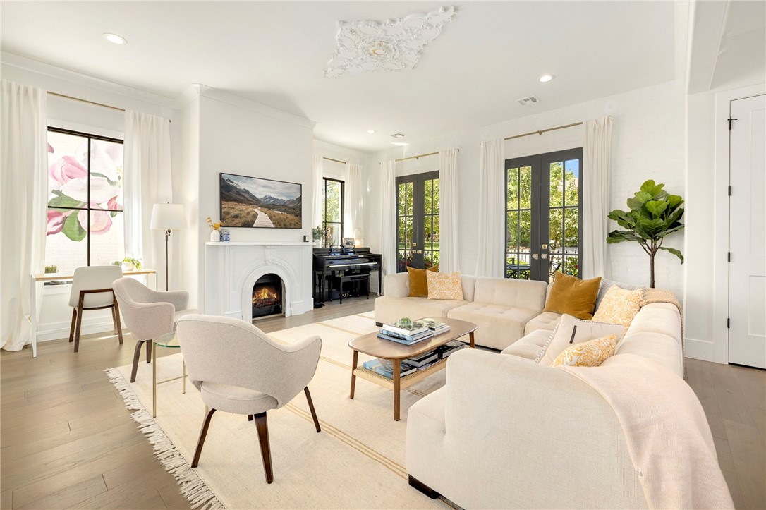 W A Burks Add Bentonville - Residential