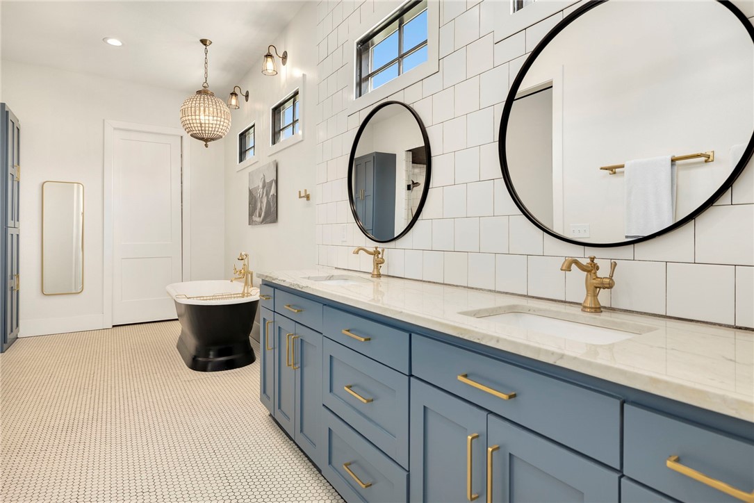 W A Burks Add Bentonville - Residential