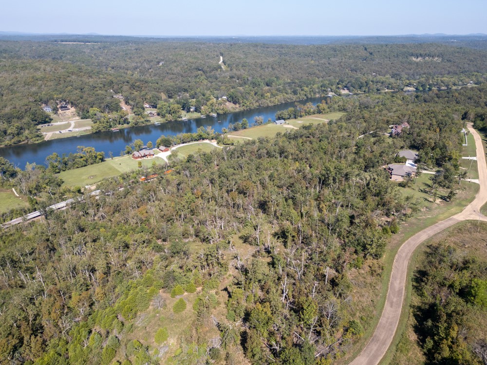 White River Valley - Land