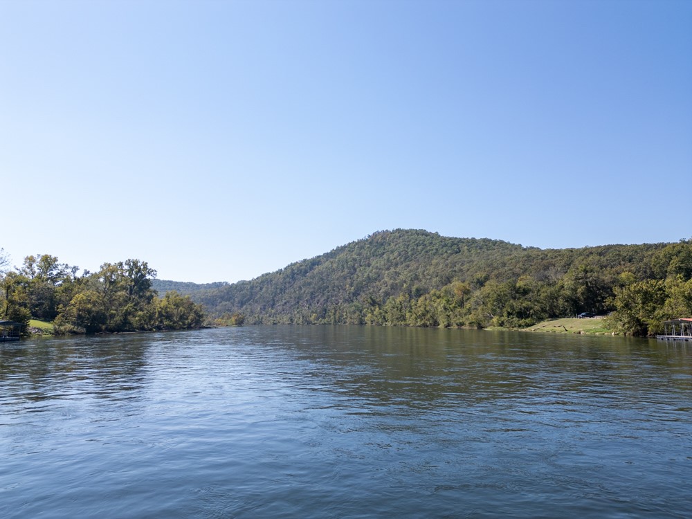 White River Valley - Land