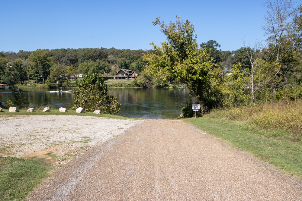 White River Valley - Land